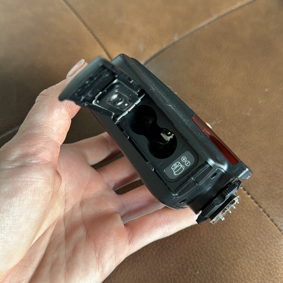 Yongnuo YN560-TX Manual Camera Flash Controller - Picture 3 of 4